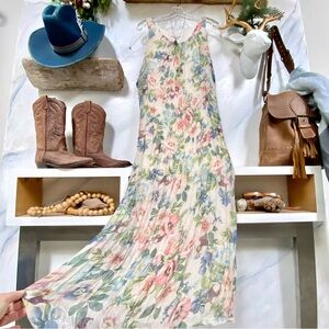 Made in ITALY silk maxi floral dress w beach resort vacay vibe